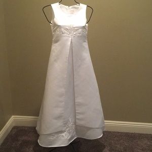 Junior bridal dress